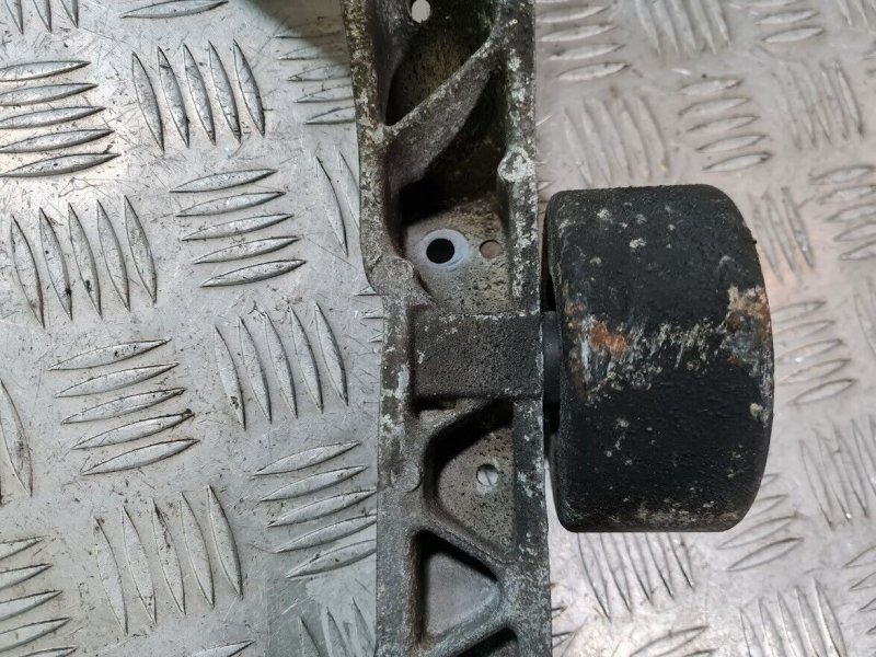 DUPLIKAT: ŁAPA WSPORNIK SKRZYNI BIEGÓW BMW Z3 ORYGINAŁ 1136499