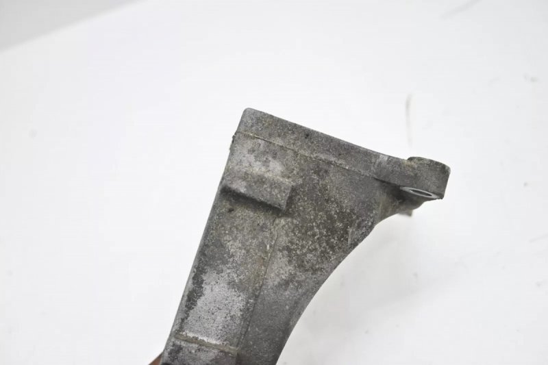 ŁAPA SILNIKA PRAWA BMW Z3 m43 m44 1137014 1,9