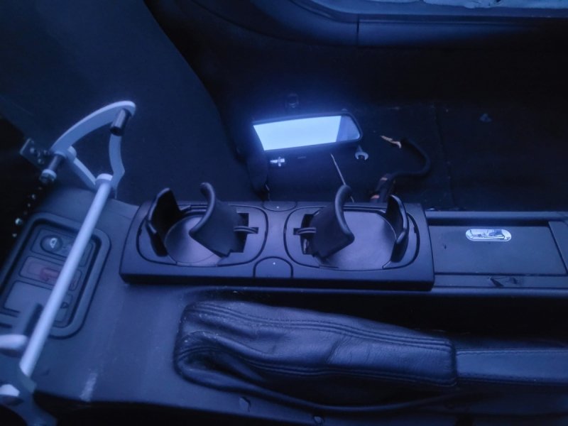 UCHWYT NA KUBKI OBROTOWY W TUNEL CUP HOLER BMW Z3 ORYGINAŁ 8398250