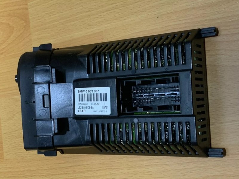  WŁĄCZNIK ŚWIATEŁ CZARNY  BMW Z4 E85 E86 6953037