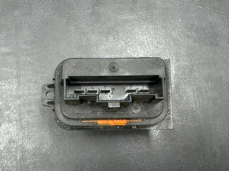 JEŻ REZYSTOR OPORNICA DMUCHAWY BMW Z4 E85 E86 6915731
