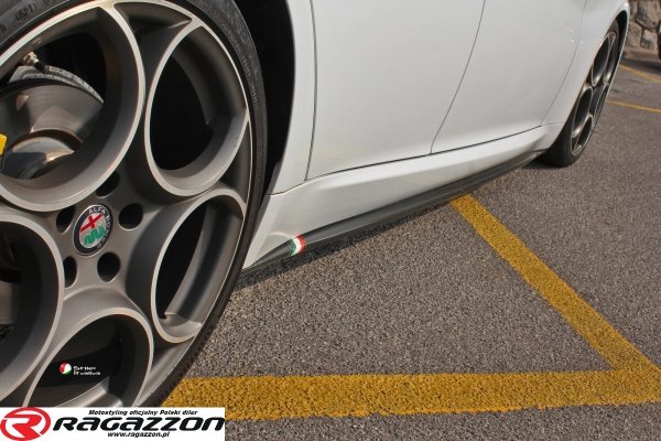 Dokładki progów side lips STILE ITALIA CARBON Alfa Romeo Giulia 2016 - 2024