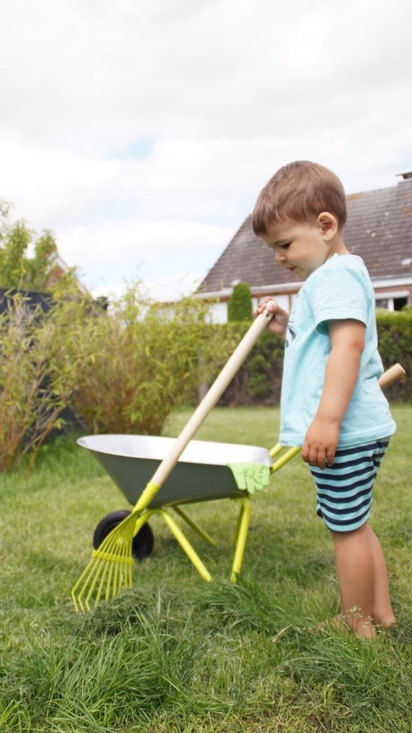 SMALL FOOT Taczka z narzędziami ogrodniczymi dla dzieci