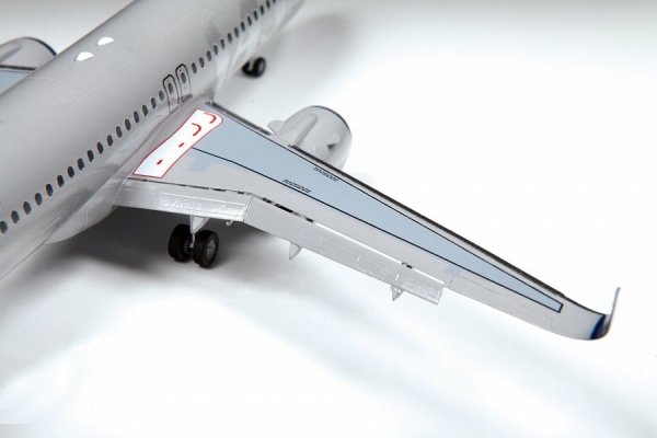 Zvezda 7037 Airbus A320 NEO 1/144