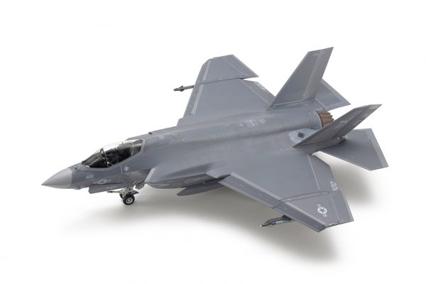 Tamiya 61127 1/48 Lockheed Martin F-35C Lightning II