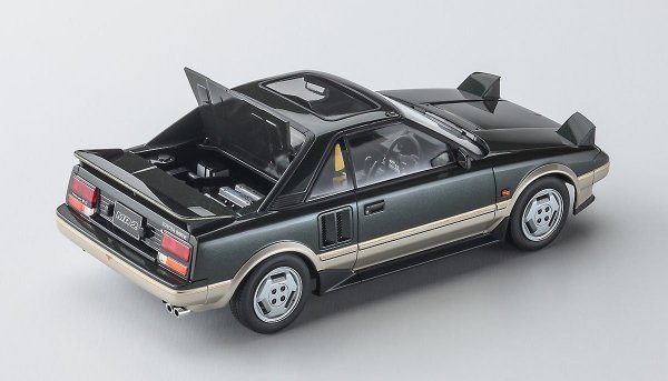 Hasegawa HC51-21151 Toyota MR2 (AW11) Early Version G-Limited (Moon Roof) (1984) 1/24
