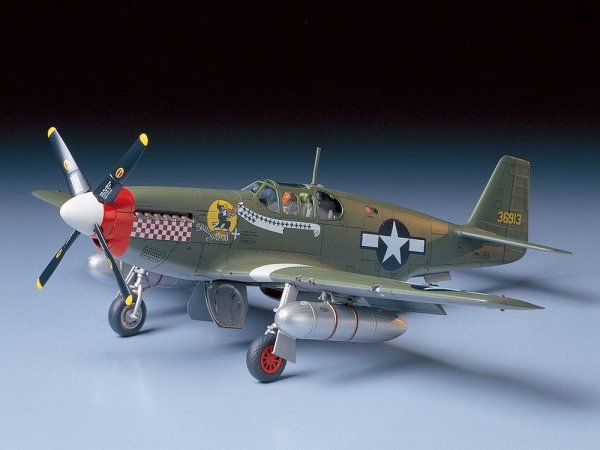 Tamiya 61042 N.American P-51B Mustang