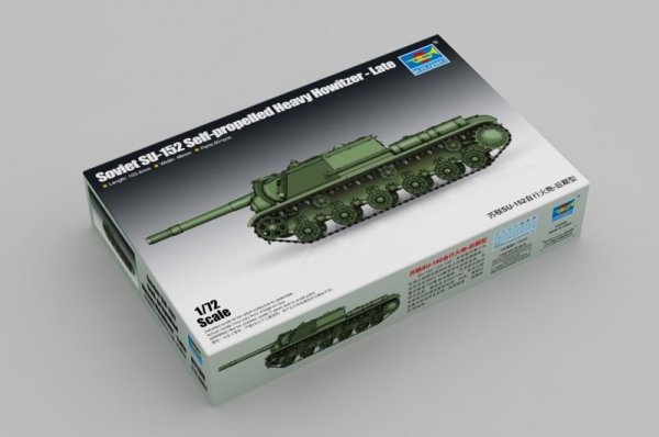 Trumpeter 07130 SU-152 late version