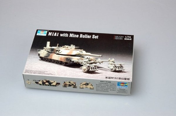 Trumpeter 07278 1/72 M1A1 W/Mine R.