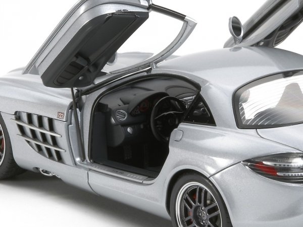 Tamiya 24317 MB SLR McLaren 722 Edition