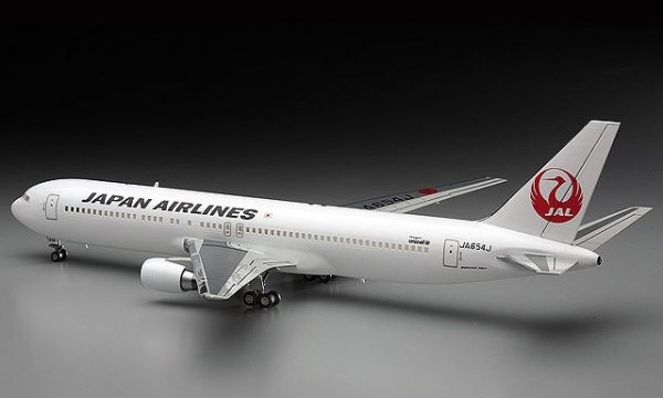 Hasegawa 10713 1/200 JAL B767-300 ( New Logo )