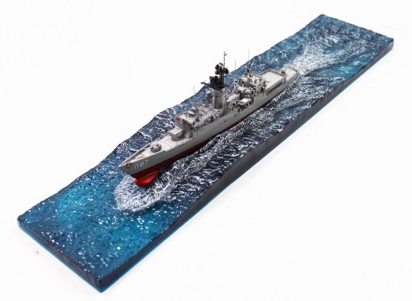 AFV Club SE70003 1/700 Knox-Class Frigate Detail-Up Version