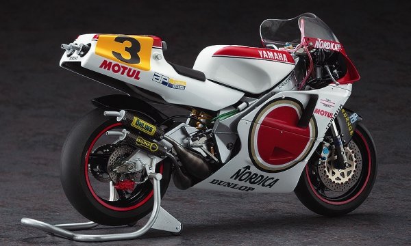 Hasegawa 21710 Yamaha YZR500 (0WA8) Team Lucky 1/12