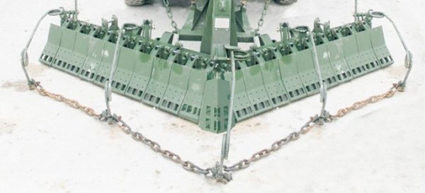 AFV Club AG35024 Chain &amp; Spring Hanger for Stryker 1/35
