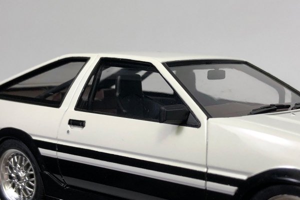 Aoshima 05965 1/24 Initial-D#13 Akiyama Wataru AE86 Levin (Toyota)