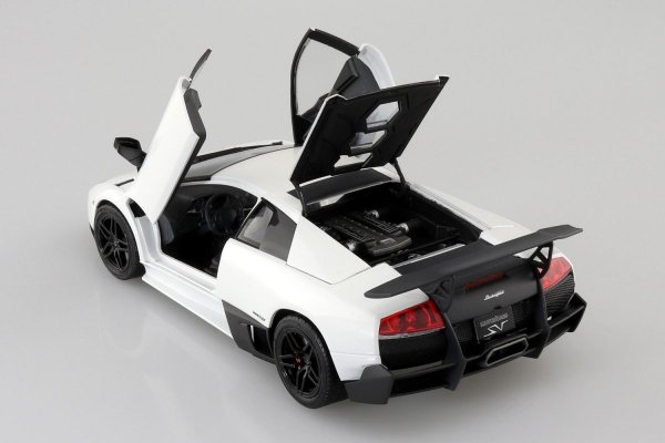 Aoshima 05901 1/24 SC#6 &#039;09 Lamborghini Murcielago LP670-4 SV