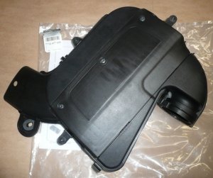 Original Luftfiltergehäuse Renault Trafic II Master II 1.9 DCI , 7701477095 ,  7700115867,  8200065768 , 7701476235, 8200325553