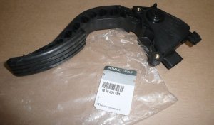ORIGINAL Gaspedal Geber  Gaspedalstellung Renault  MEGANE III TRAFIC III 180020025R