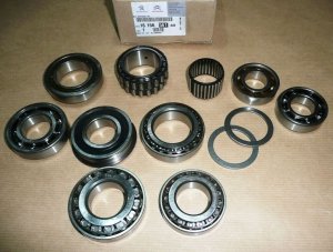 ORIGINAL  Reparatursatz Schaltgetriebe Getriebegehäuse  Citroen Peugeot 1615656180