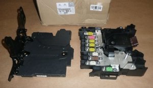 Original Sicherungsmodul Citroen C4 Picasso Peugeot 308 13- 3008 17- , 9675349880