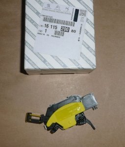 ORIGINAL Kupplungsschalter Citroen Nemo Jumper III Peugeot BOXER III , 1611520080 , 51905704 ,