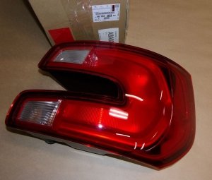 Original Rückleuchte links für Citroen C4 Grand Picasso II , 9676853980
