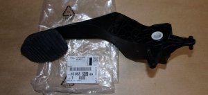 PÉDALE D'EMBRAYAGE PEUGEOT 3008, 5008 ,  1606385380