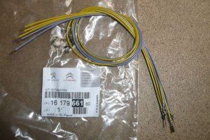 Faisceau de câbles de ceinture de sécurité Citroën C1, Citroën C4.  ,  1617966180