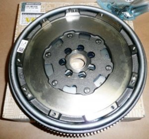 ORIGINAL Volant bimasse Renault Laguna Megane III 1.5 DCI 123003948R, 123003948R