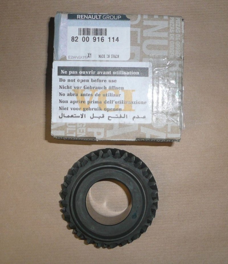 Original  Pignon de 4ème vitesse Renault Clio III , 8200916114