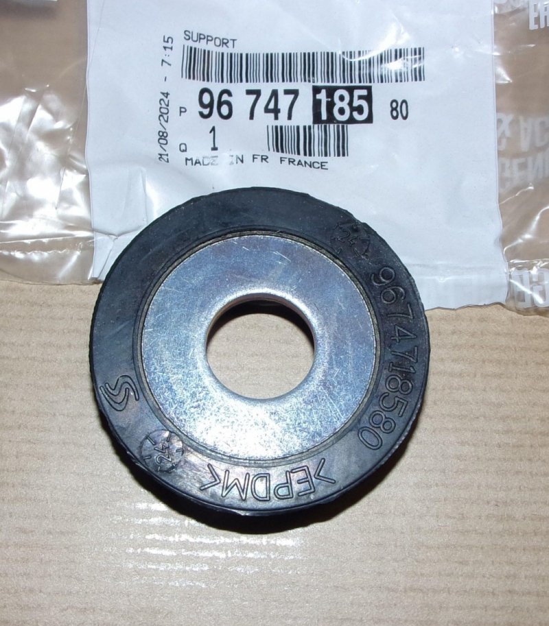 Coussin de poutre arrière Citroën C4 Picasso, 9674718580, 9674718580,