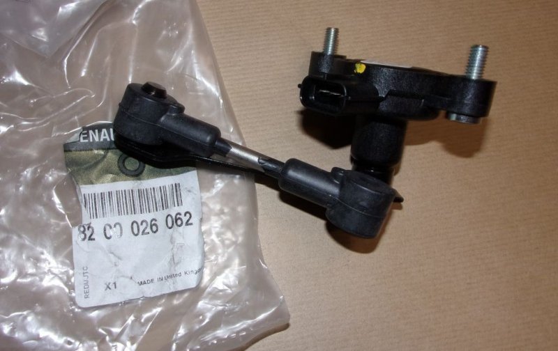 Original  Capteur de hauteur de carrosserie Renault Master II gauche , 8200026062