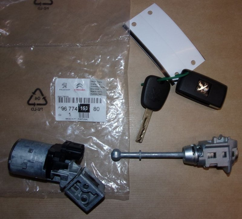 Serrure de contact complet de serrures Peugeot 308, 9677415380, 9677415380, 