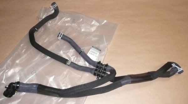 Tuyau de radiateur d'origine pour Renault Master III 2.3 BT 14- , 924085733R