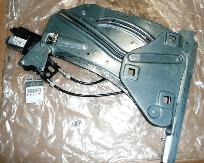 Original  Élévateur de toit Renault Megane II CC droit , 8201010932