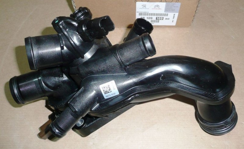 Boîtier de thermostat Citroën C4, Citroën DS3/4, Peugeot 207, Peugeot RCZ, 9810916980, 9810916980, 