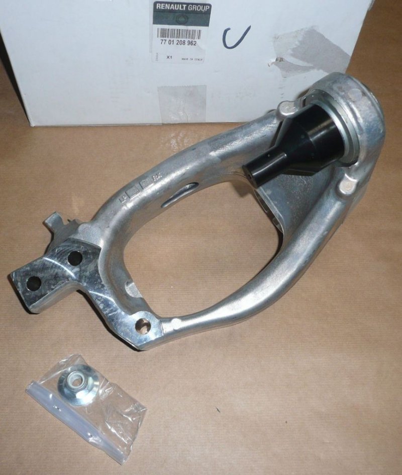 Original  Renvoi Renault Clio III RS gauche supérieur 2.0 16V ,  7701208962