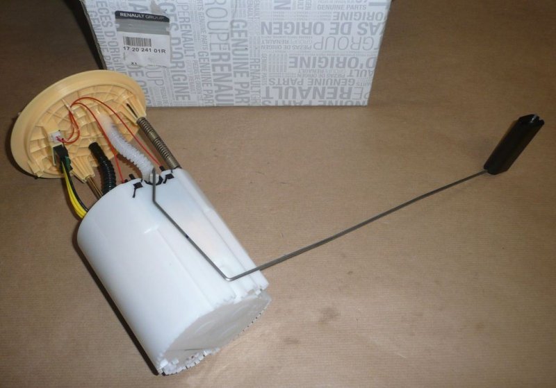 Pompe à carburant complète Renault Master III 2.3DCI 14|}, 172024101R, 