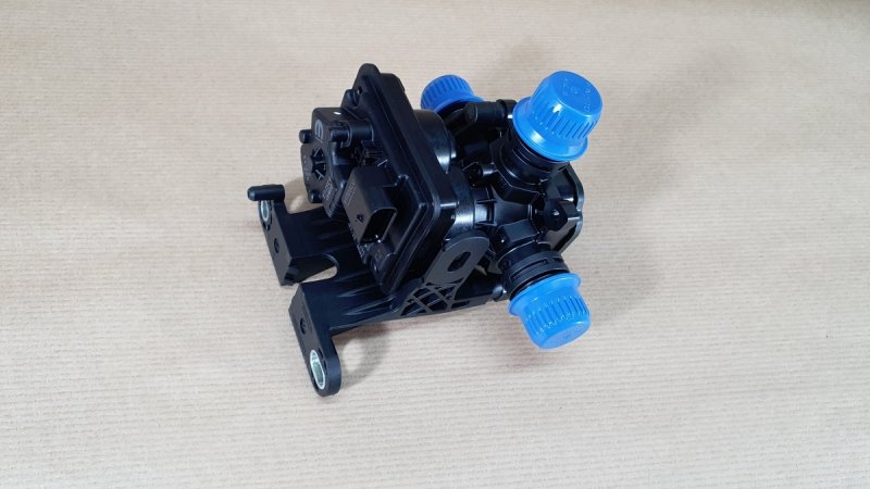 Pièce d’origine Électrovanne de chauffage pour Peugeot e-3008, 9840541580