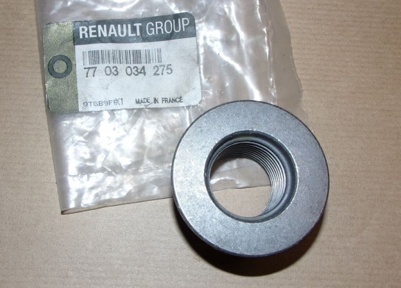  Écrou de demi-arbre Renault Master II,III,IV K3524X1.5 985/8 , 7703034275