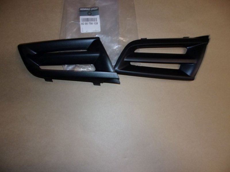 Original  Grille noire Renault Modus, Grand Modus , 8200756139