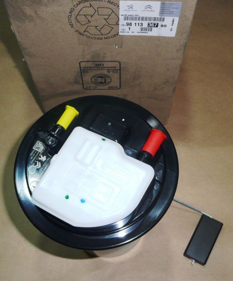 Pompe à carburant complète Citroën C3 III, DS III 1.6 HDI, 9811336780, 9811336780,