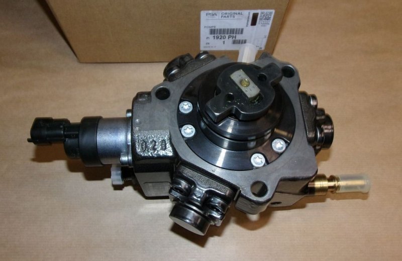 Pompe d'injection Citroën C5 II/(X7), Peugeot 407 2.2 HDI, 1920.PH, 1920PH