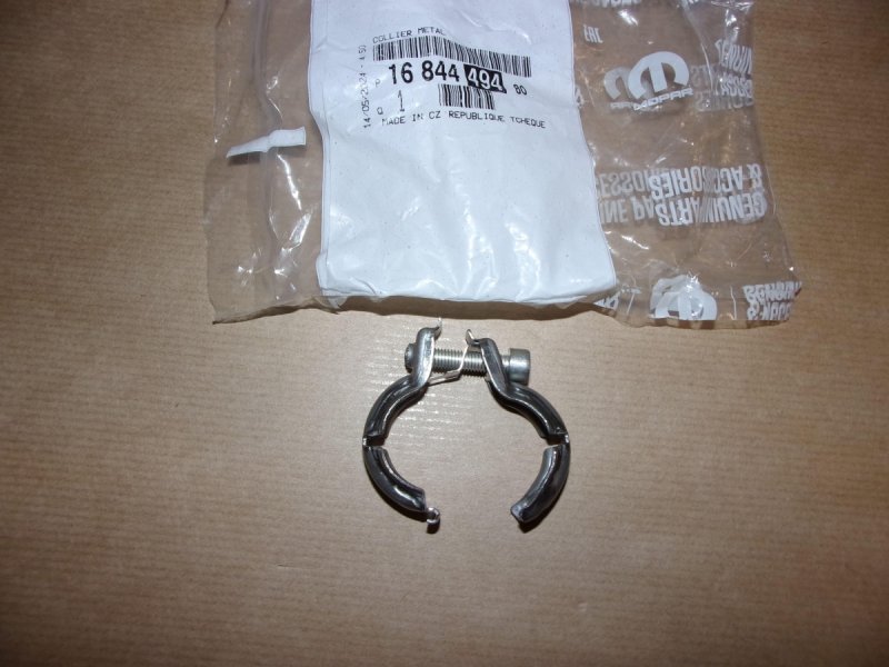 Original  Collier de tuyau d'échappement. Citroën Berlingo III, Citroën C3, Citroën C4, Citroën C3 Aircross/Picasso/Cactus, Citroën C5 (X7), Citroën Aircross, Citroën C-Elysée, Citroën DS3/4/5, Citroën Jumpy IV, Citroën Jumper III, Citroën Spacetourer, 