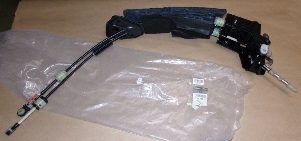Original Câble pour boîte de vitesses + Mécanisme Renault Scenic II 6G 03- , 8200788671 , 8200587252, 8200520095, 8200319068 , 7701071532