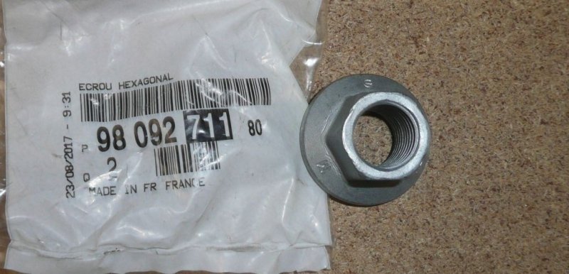 Écrou de boulon de bras de suspension Citroën Berlingo III, 9809271180, 9809271180, 