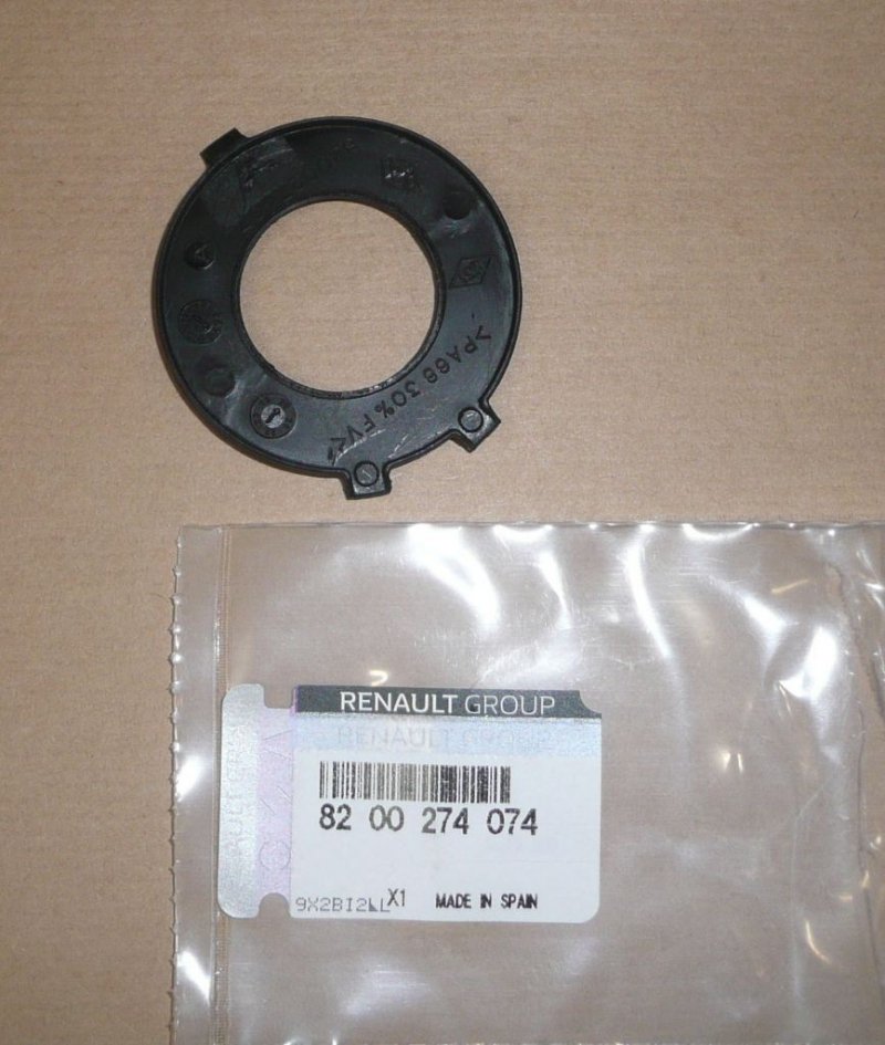 Original  Déflecteur d'huile de boîte de vitesses Renault Master II , 8200274074