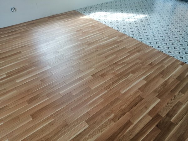 Parkiet dąb dwuwarstwowy  olejowany standart 10x70x420mm