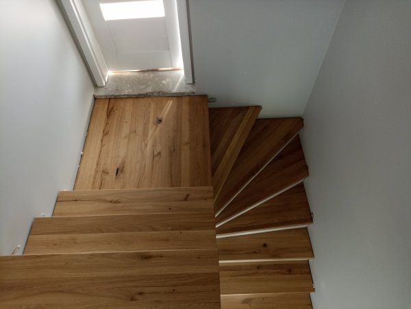 Trep dębowy lity drewniany kl.natur 40x320x1000mm