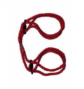 Kink by Doc Johnson - konopne kajdanki Hogtied Bind & Tie 6mm Hemp Wrist or Ankle Cuffs (czerwony)
